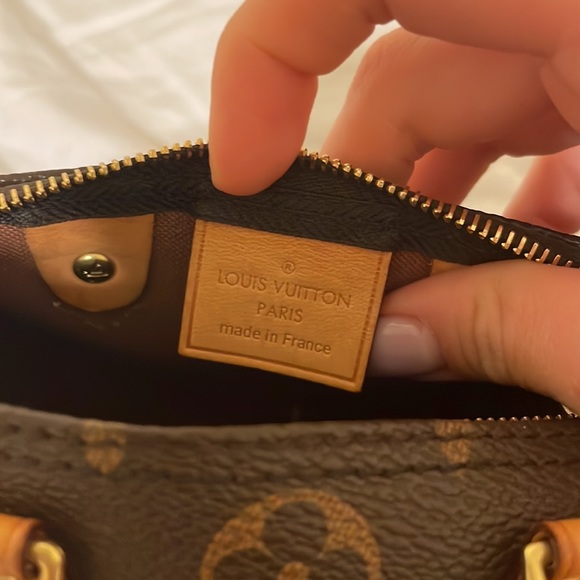 Louis Vuitton Nano Speedy - Picture 2 of 9